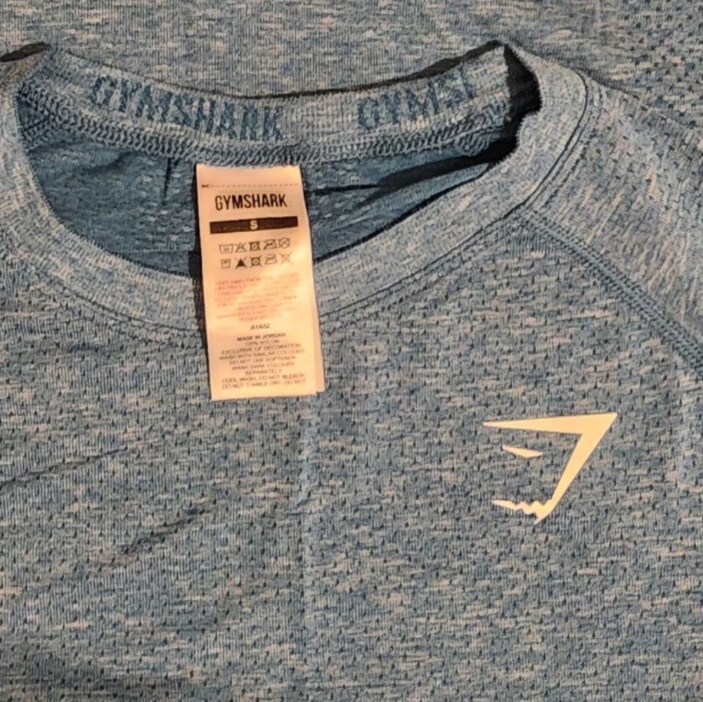 Woman's Gymshark T-Shirt - Picture 3 of 3